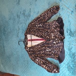 Stooshy, leopard print blazer, size L.